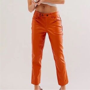 NWOT Free People We The Free Women Size 2 Orange Vegan Leather Cropped‎ Pants
